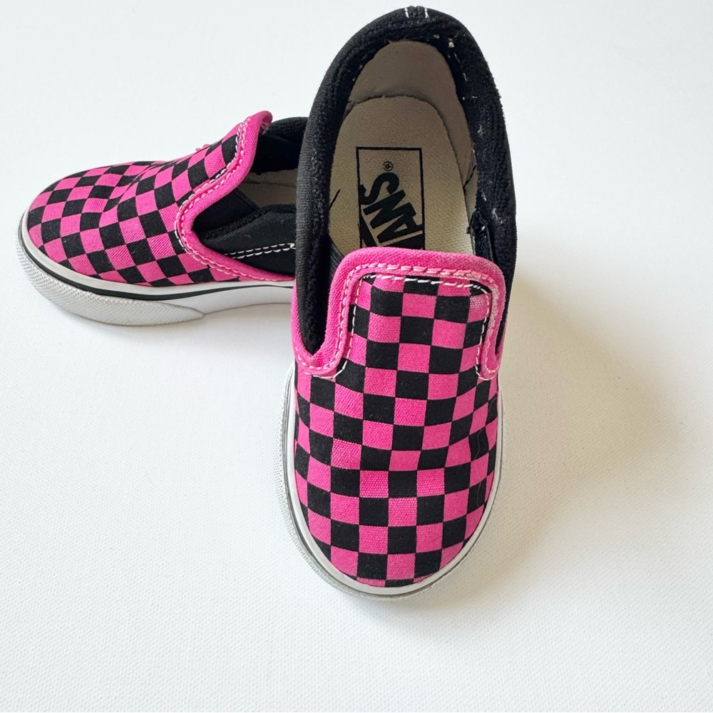 Vans Pink and Black Kids Classic Checkered Design Slip-On Shoes Size 6.5